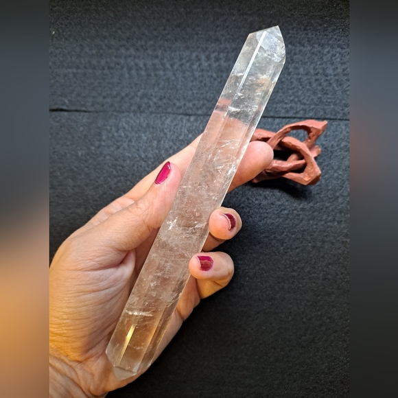 Double-terminated Quartz Crystal Wand - Picture 3 of 5